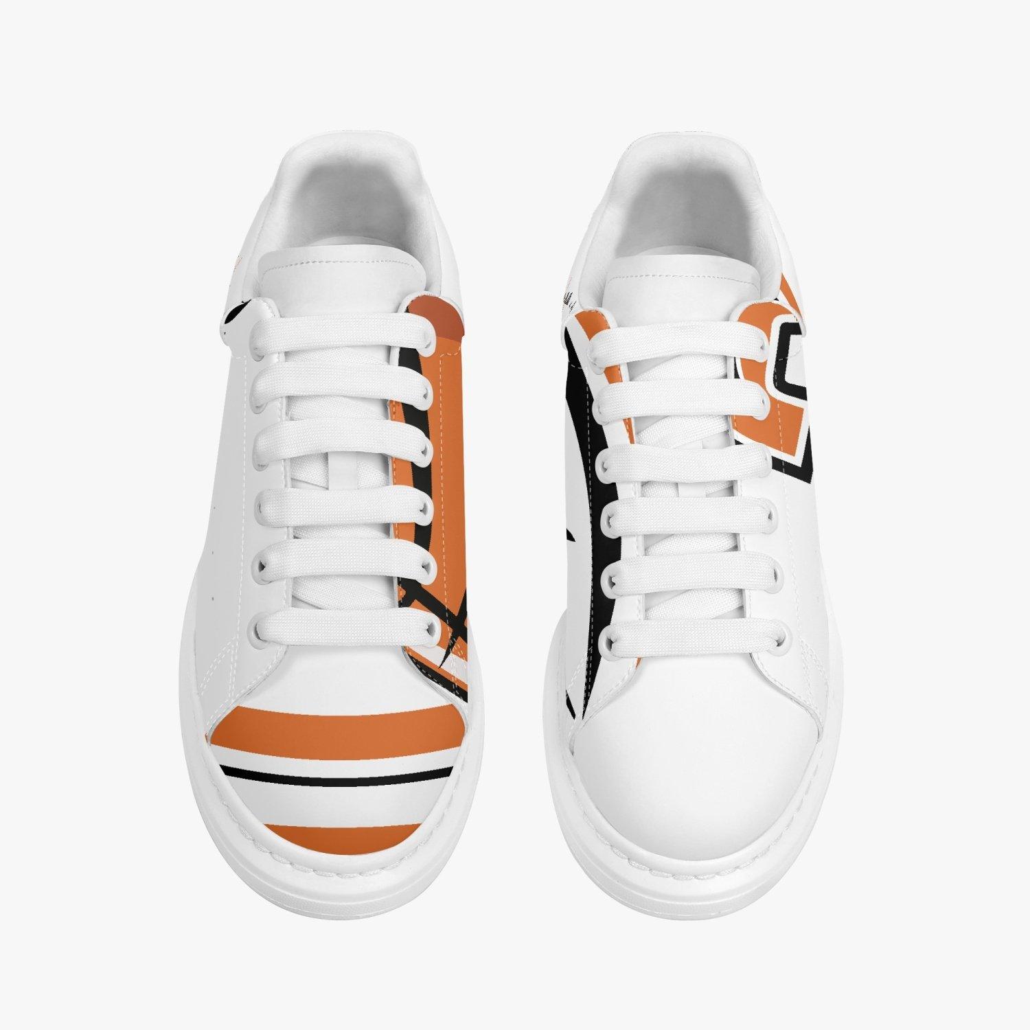 Look unique with sneaker pairs with different coloring. Designed for fashion lovers, innovative young men and women. 